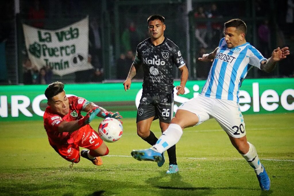 Racing vs Sarmiento 1024x683