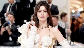 Anne Hathaway en 2023. (Fuente: Grazia).