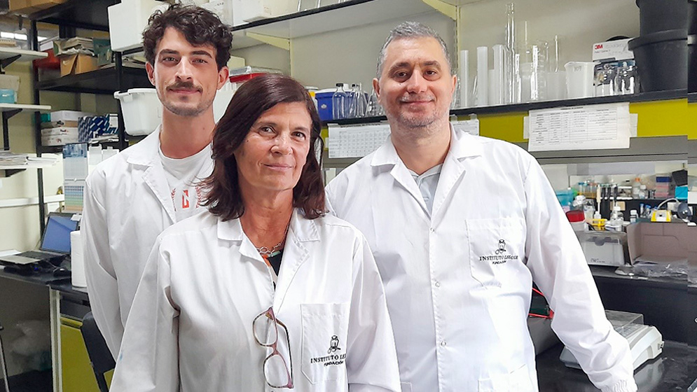 Laura Morelli líder del estudio (centro), Lorenzo Campanelli (izq.) y Pablo Galeano (derecha).